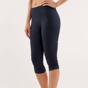 Lululemon Ebb and Flow Crop Size 4 Navy Blue